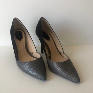 ⭐️ 3 for $30 - ZARA BLACK AND GREY STILETTOS